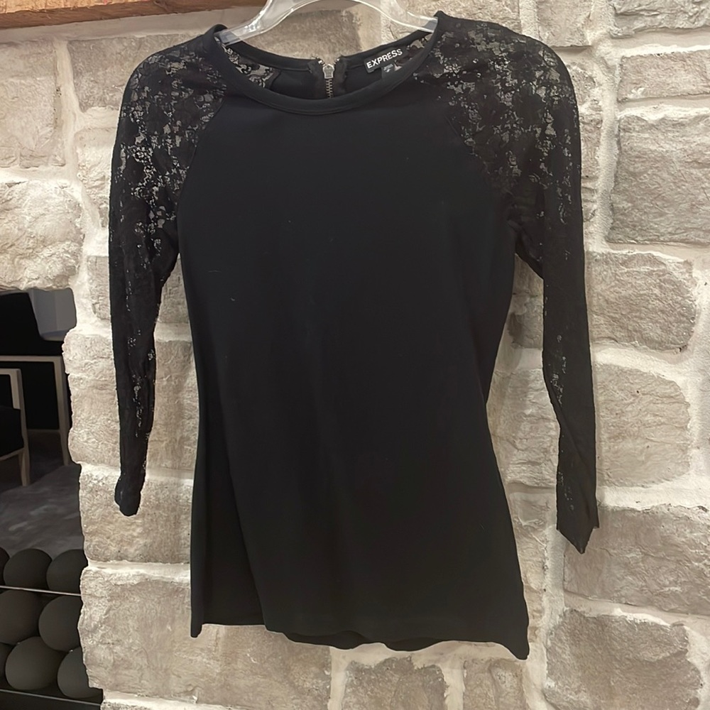 Black Top With Lace Sleeves